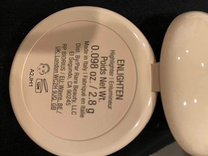 Rare beauty ENLIGHTEN positive light silky touch highlighter